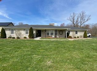 95 Mundys Lndg, Versailles, KY 40383