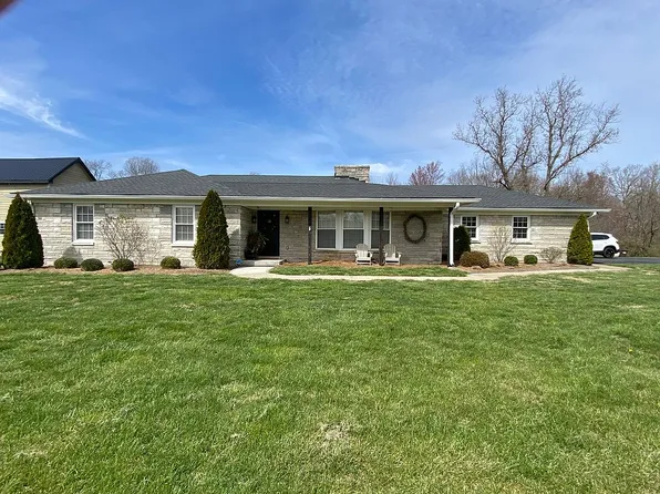 95 Mundys Lndg, Versailles, KY 40383