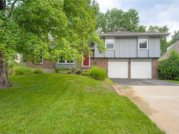 9501 W 99th Ter, Overland Park, KS 66212