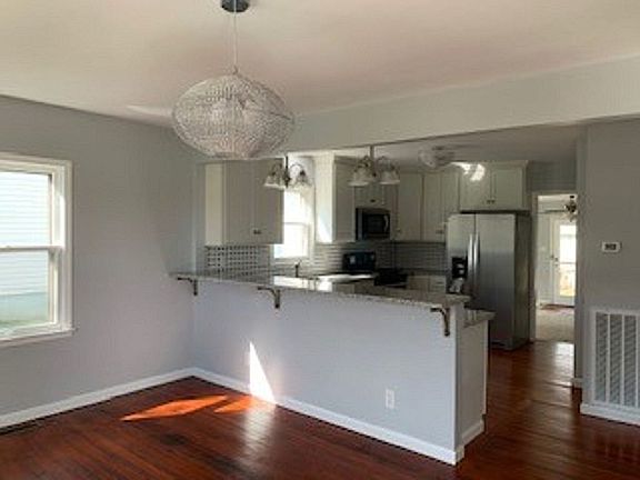Open Floorplan, New Kitchen