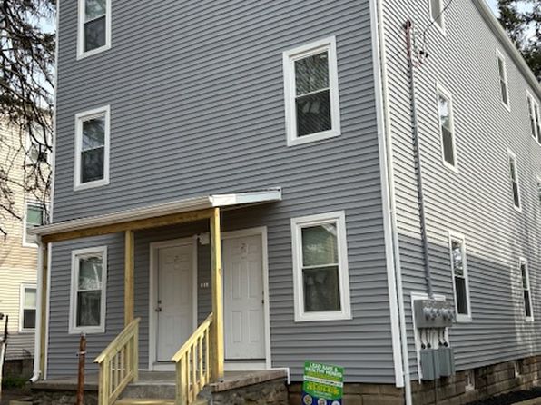 46 Webb St #2