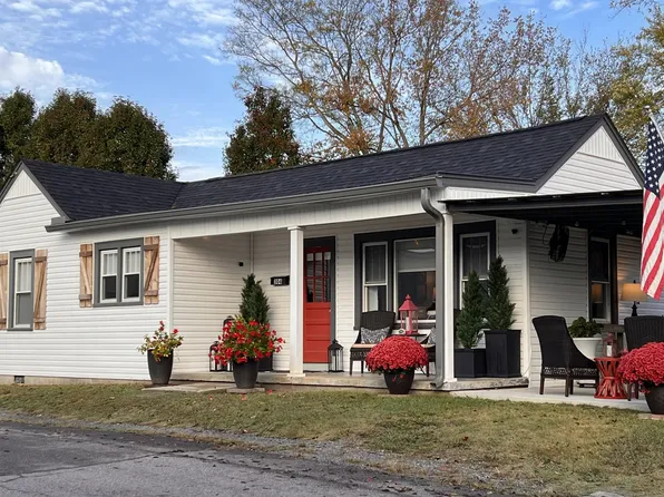 304 Dull St, Dickson, TN 37055