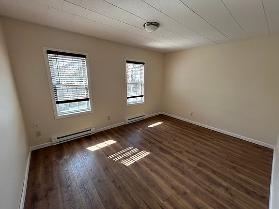 5th image of 60 N Market St