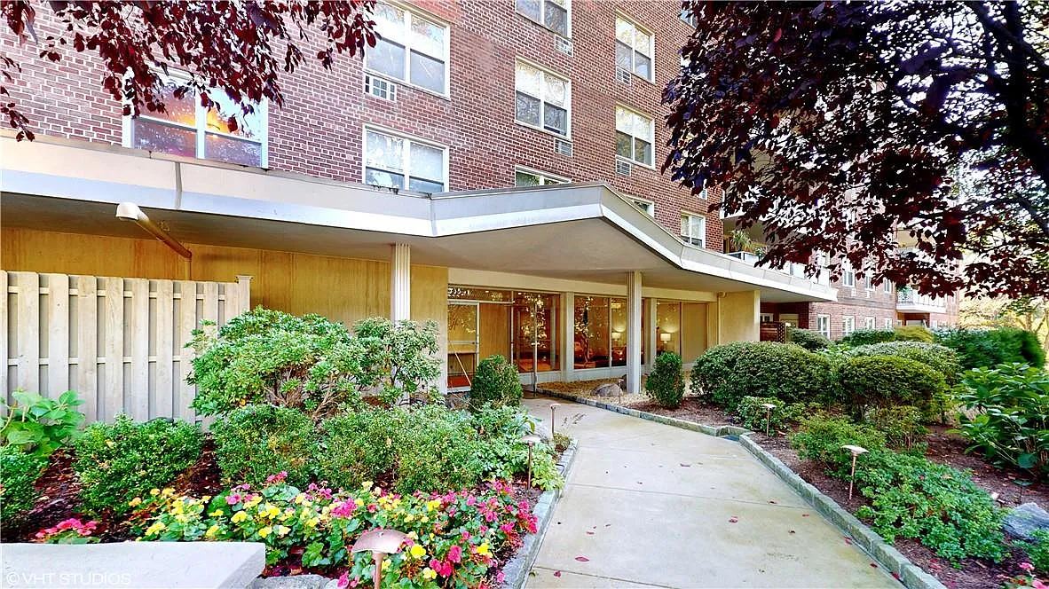 222 Martling Avenue #5E photo 1