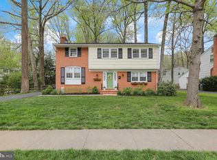 2202 Pine Valley Dr, Lutherville Timonium, MD 21093