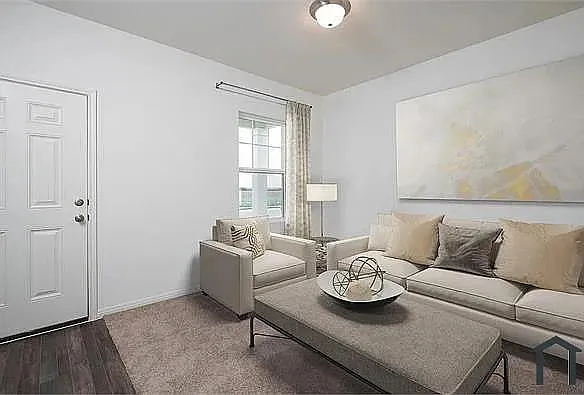 4 bed, 2448 sqft, $2,550 — Photo 3