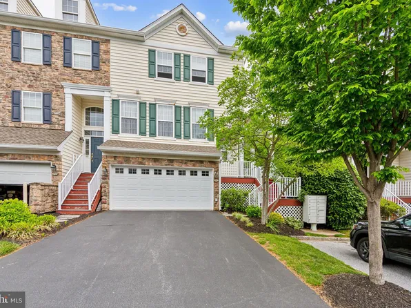 2711 Whittleby Ct, West Chester, PA 19382