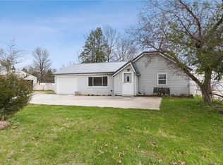 1514 Franklin St, Center Point, IA 52213