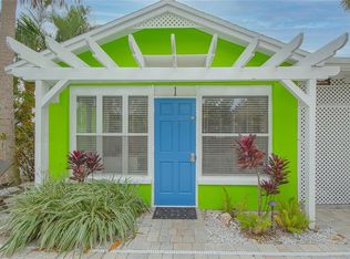 2404 1st St, Indian Rocks Beach, FL 33785