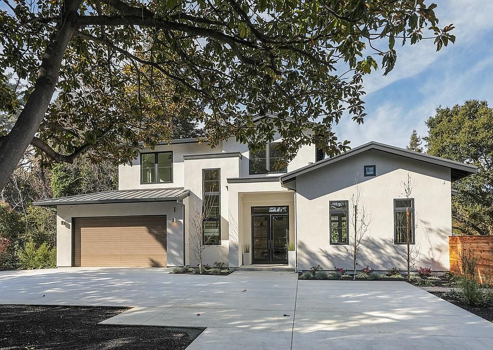 1st image of 1 Holbrook Ln
