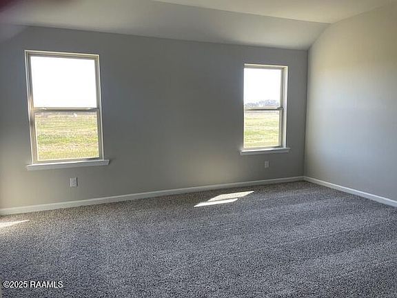 4th image of 1613 Highland Dr