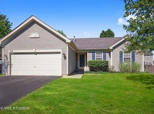 799 Sapphire Dr, Bolingbrook, IL 60490