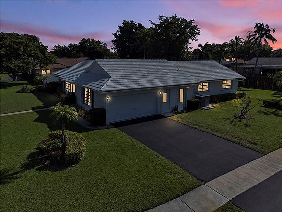 2nd image of 620 El Dorado Parkway