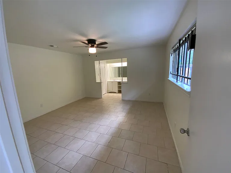 7710 Ashmole Ln — Photo 11