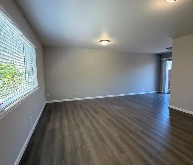 300 Warren Ave #2 — Photo 7