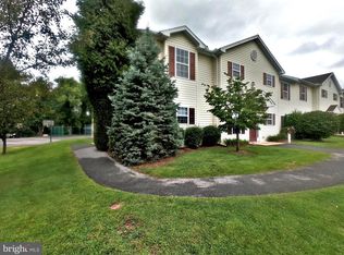7 Christine Dr, Reading, PA 19606