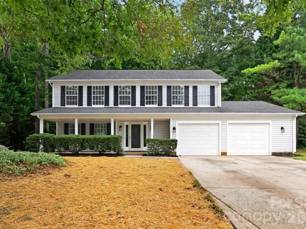 10304 Shady Rest Ln, Charlotte, NC 28214