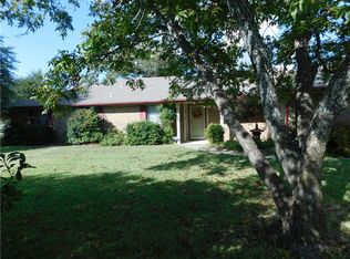 1119 W Belt Line Rd, Cedar Hill, TX 75104
