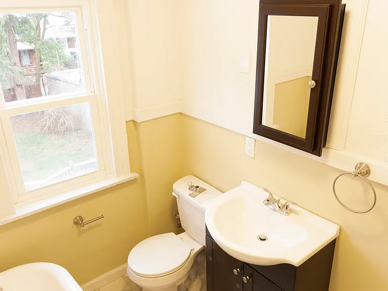 48 Gates St #1 — Photo 13