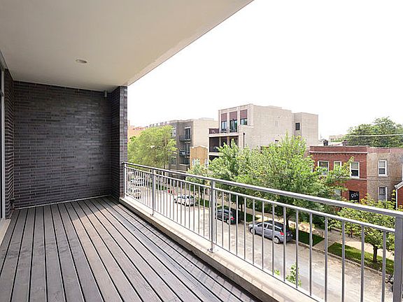 2nd image of 835 N California Ave APT 2