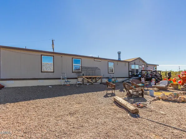 20395 E Garnet Lane, Black Canyon City, AZ 85324