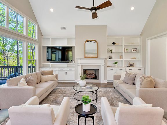 5th image of 1169 Leconte Cir