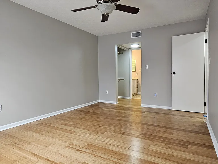 5275 Portland St #304 — Photo 4