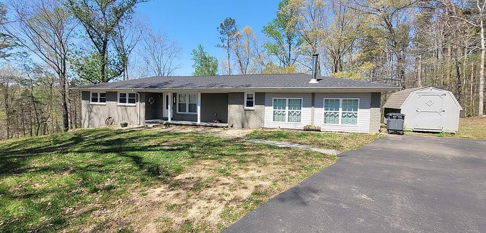1st image of 408 Sandy Rd
