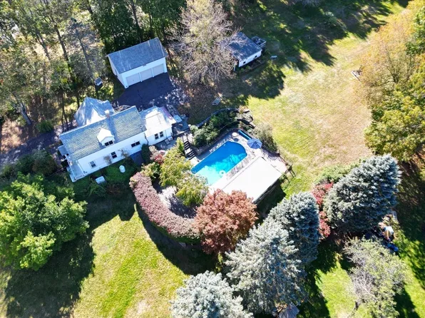 85 Bailey Rd, Holden, MA 01520