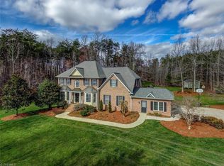 324 Carousel Ln, Stokesdale, NC 27357