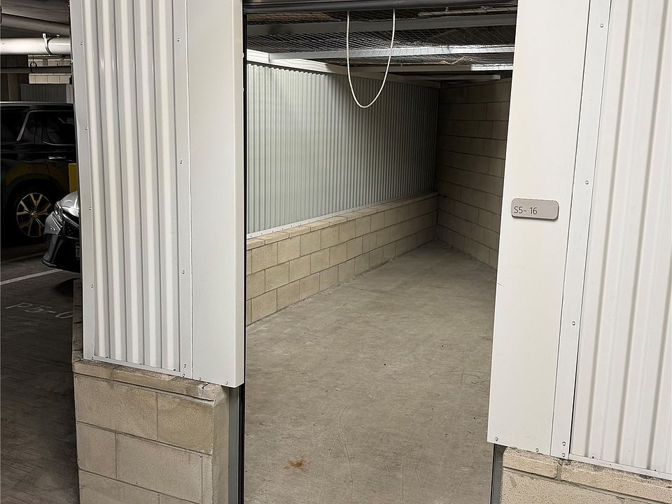 2nd image of 1001 Queen St #S5-16