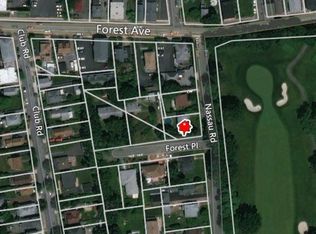 5 Nassau Rd, Locust Valley, NY 11560