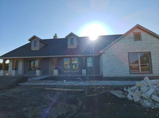 2309 Henson Ln, Nevada, TX 75173