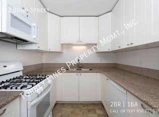 4552 Bond St, San Diego, CA 92109
