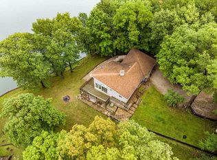 10 Hawthorne Ct, Putnam, IL 61560