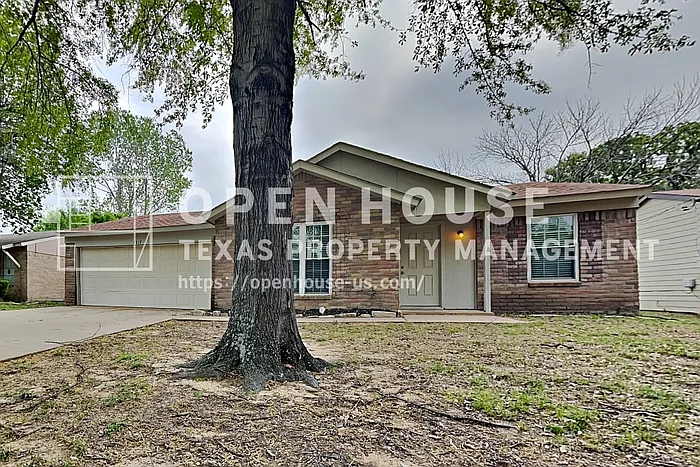 5317 Windy Meadow Dr — Photo 1