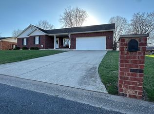 103 Lincoln Dr, Waterloo, IL 62298