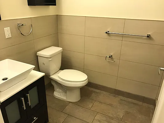 Rented by NY Space Finders Inc. | media 56