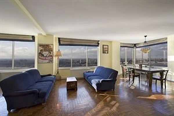 Sold by Douglas Elliman | media 8