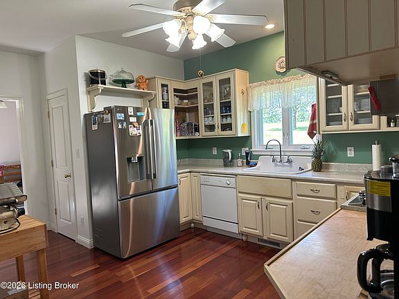 5th image of 5403 Plum Run Rd