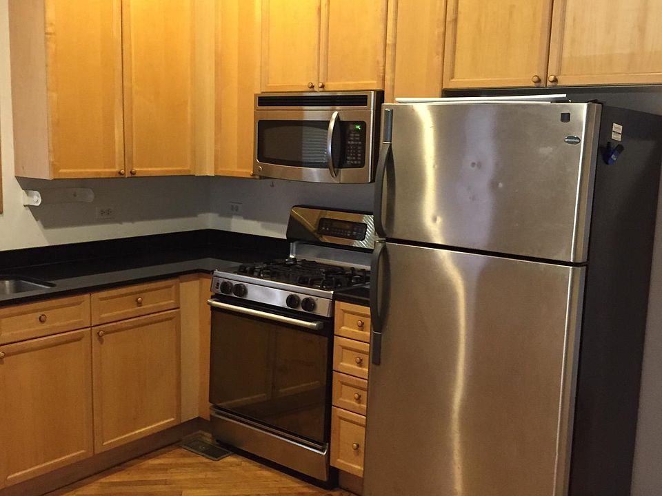 1st image of 2737 N Wayne Ave #1N1