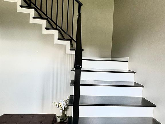 3rd image of 24208 Chesapeake Cir #1