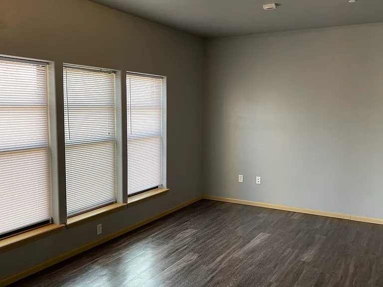 912 S Dubuque St #11 — Photo 12