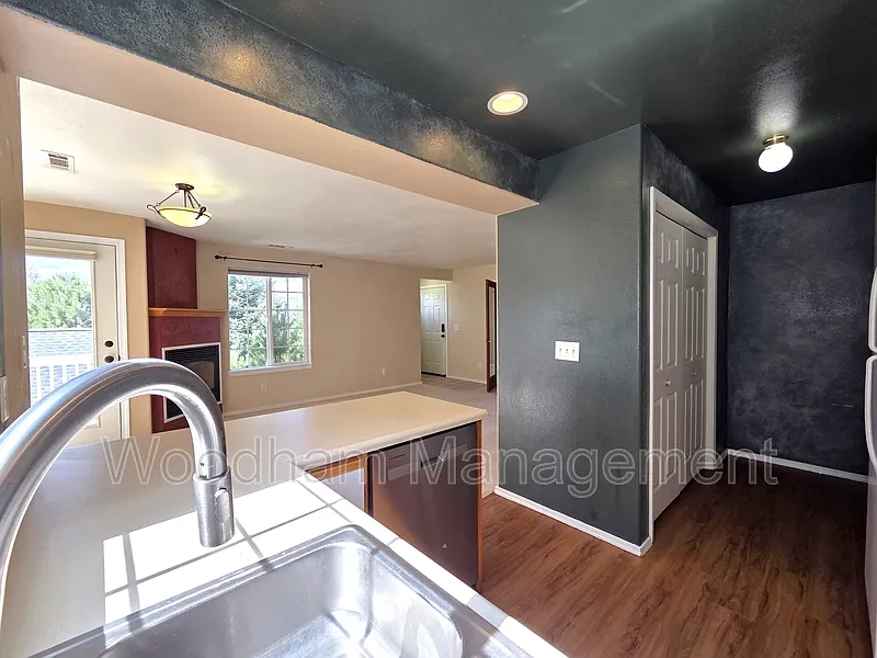 2 bed, 2.0 bath, 1020 sqft, $1,800 — Photo 1