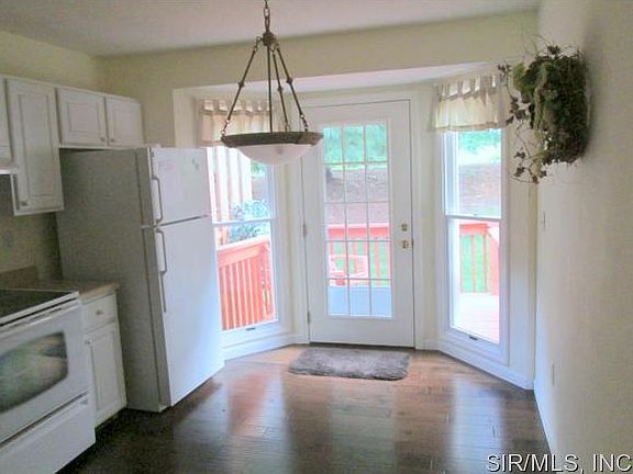 5th image of 1214 University Dr