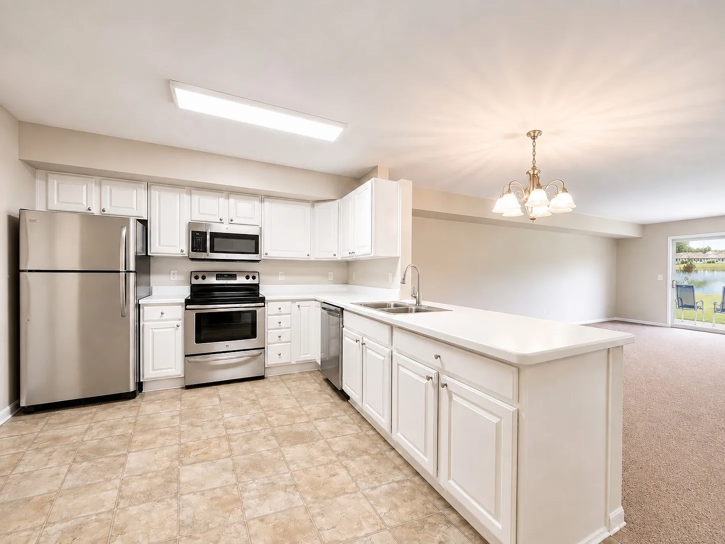 2 bed, 1579 sqft, $2,295 — Photo 2