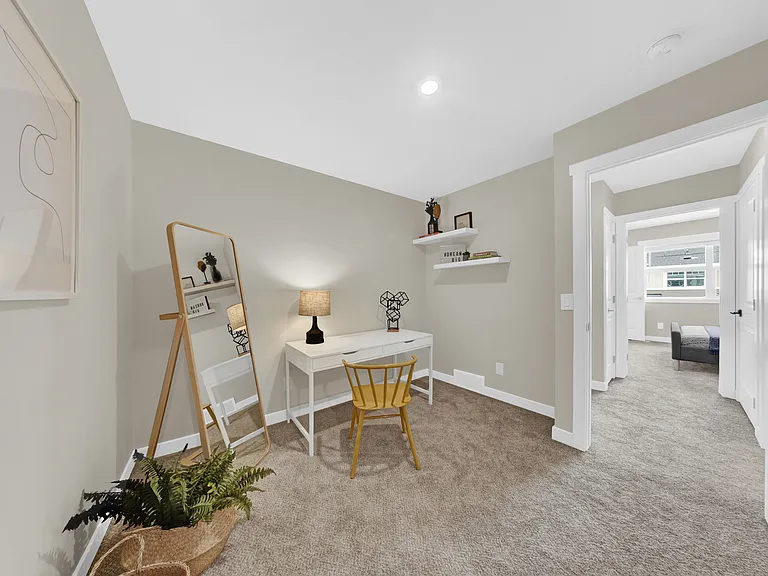 110 Baltzan Blvd — Photo 37