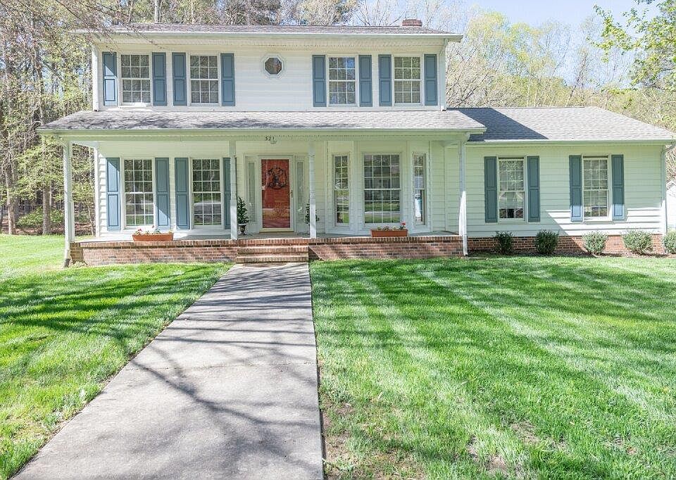 1st image of 321 Bethany Dr