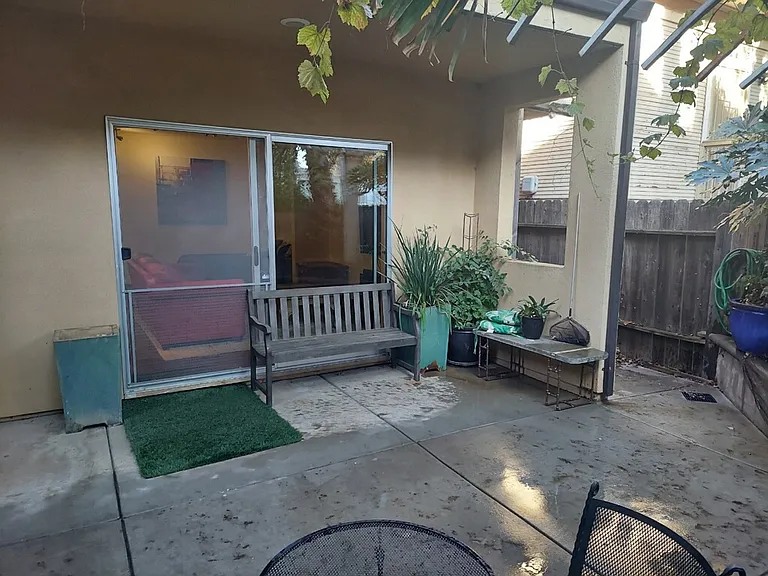 1418 C St — Photo 6