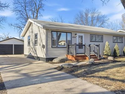 4326 N 15th St, Carter Lake, IA, 51510